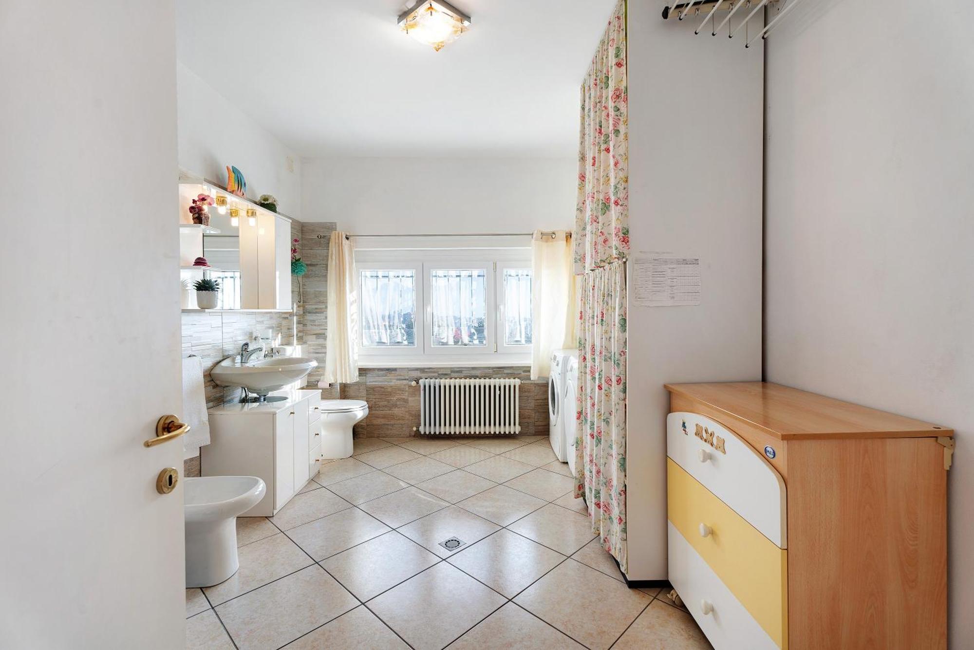 Casa Bella Apartman Intra Kültér fotó